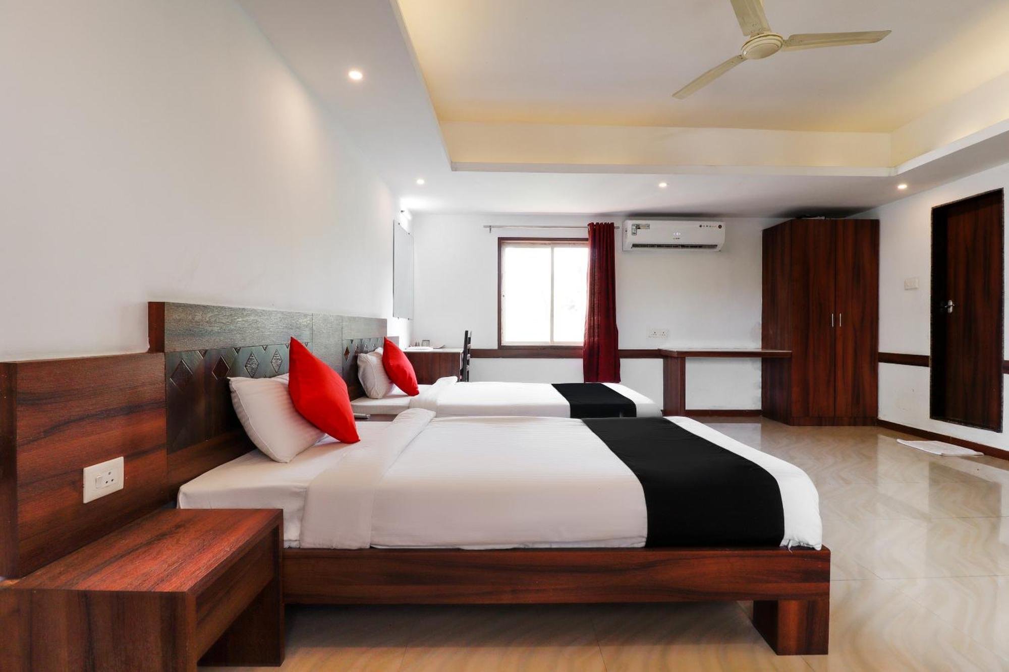 Capital O Sai Arya Residency Hotel Mangalore Luaran gambar