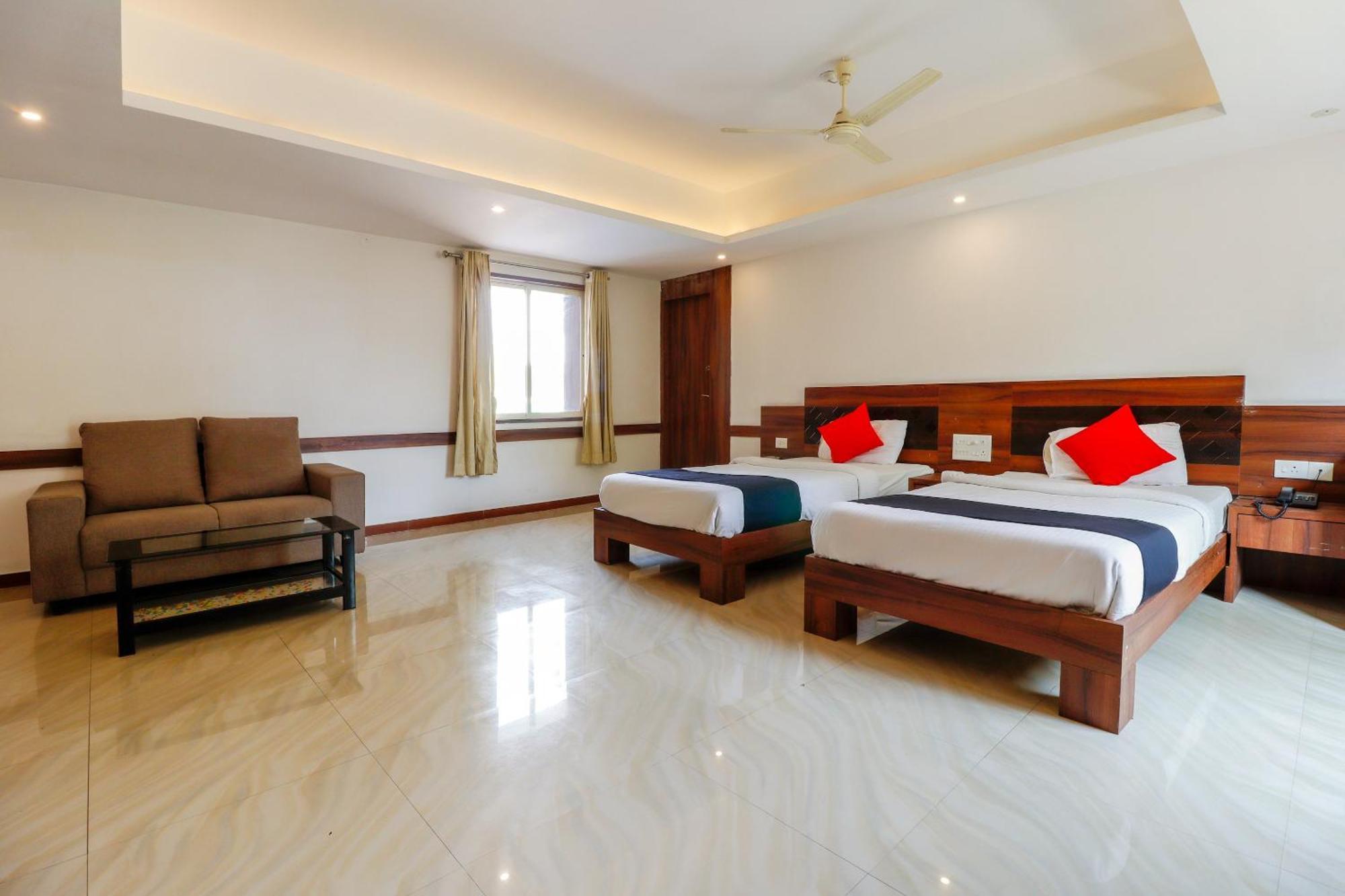 Capital O Sai Arya Residency Hotel Mangalore Luaran gambar