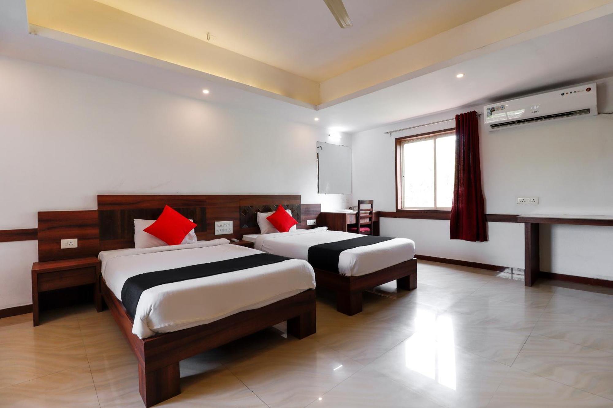 Capital O Sai Arya Residency Hotel Mangalore Luaran gambar