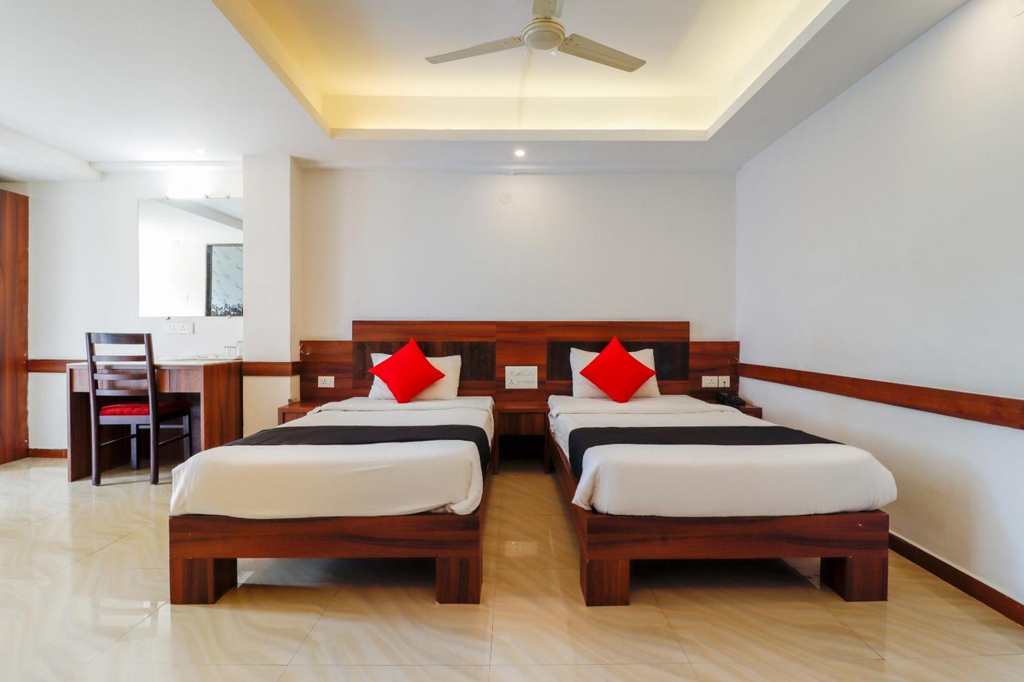 Capital O Sai Arya Residency Hotel Mangalore Luaran gambar