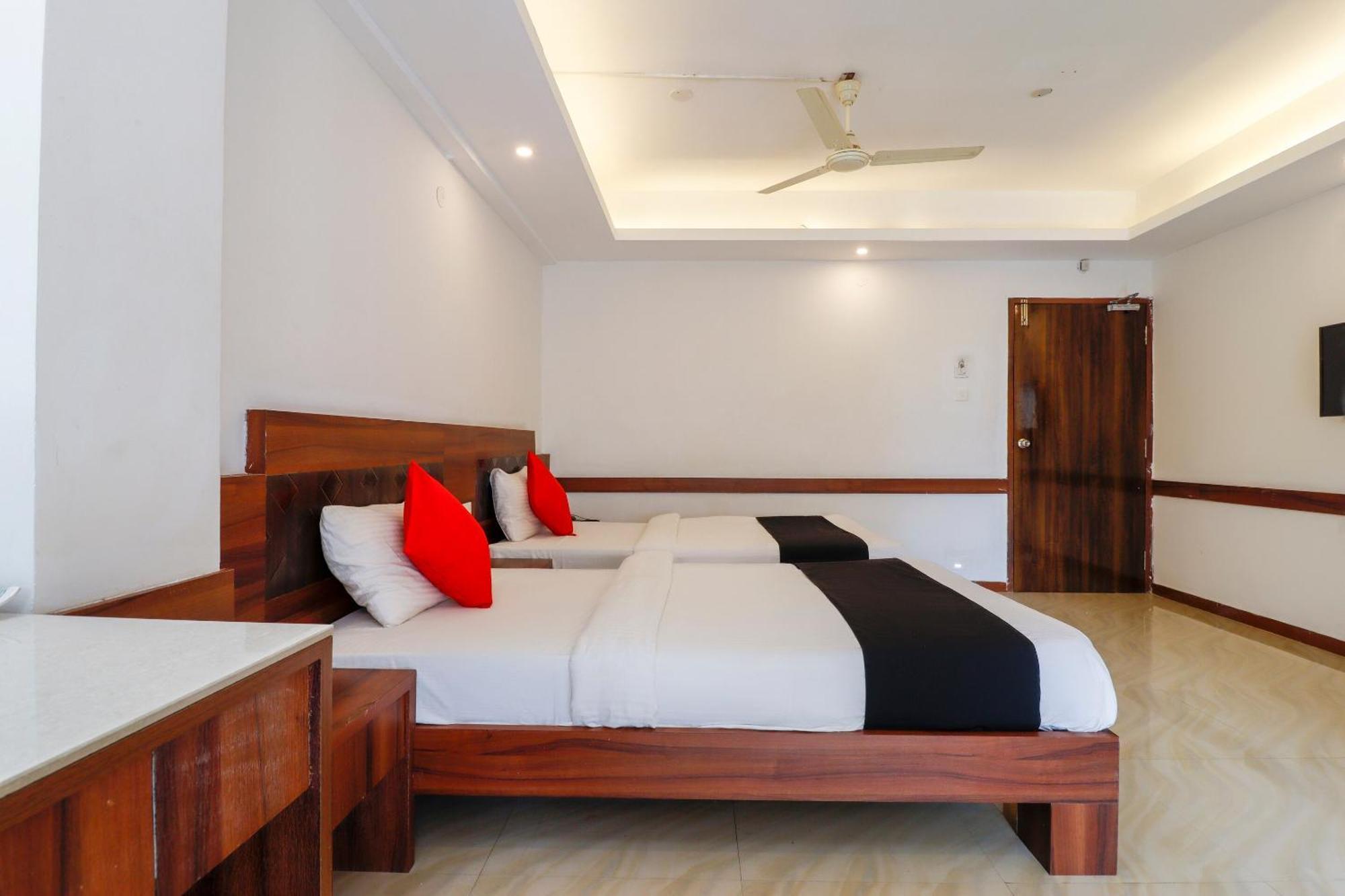 Capital O Sai Arya Residency Hotel Mangalore Luaran gambar