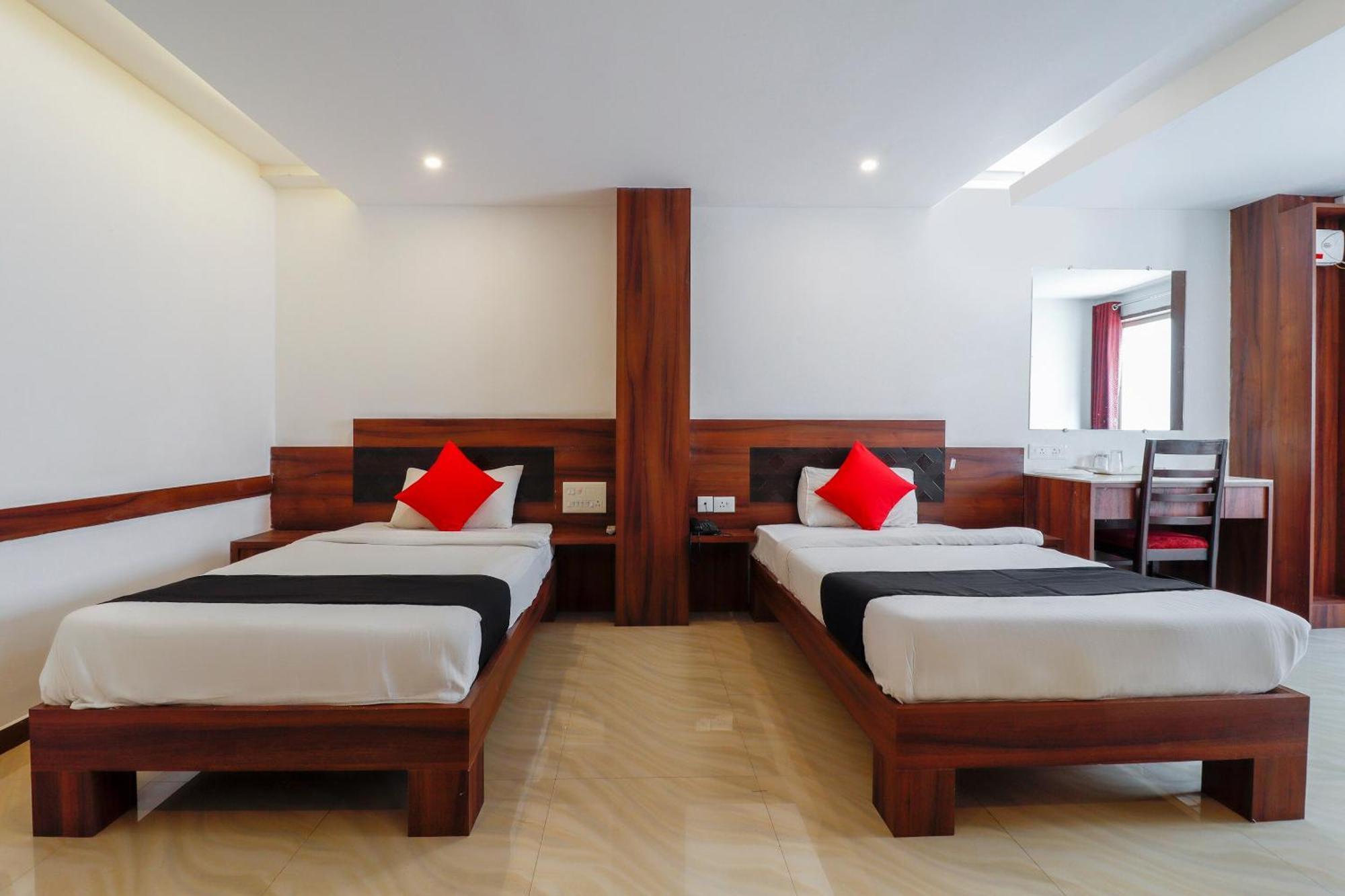 Capital O Sai Arya Residency Hotel Mangalore Luaran gambar